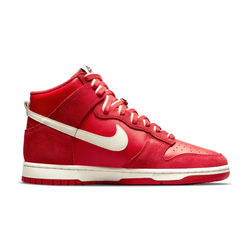 Dunk High First Use Red By Nike Nike Dunk