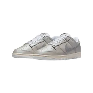 Nike Dunk Low SE Metallic Silver White Nike Dunk