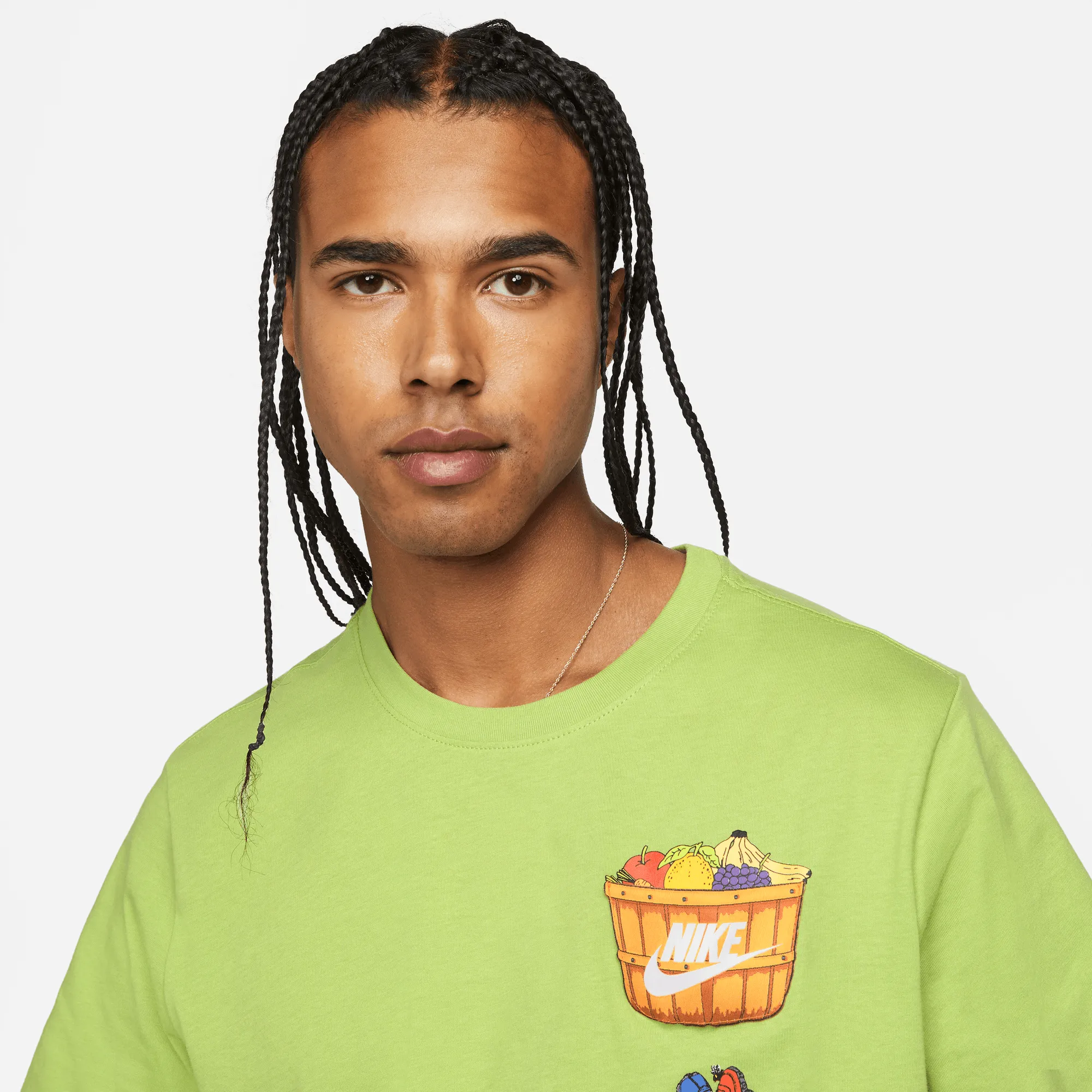 NIKE SPORTSWEAR TEE (GREEN)