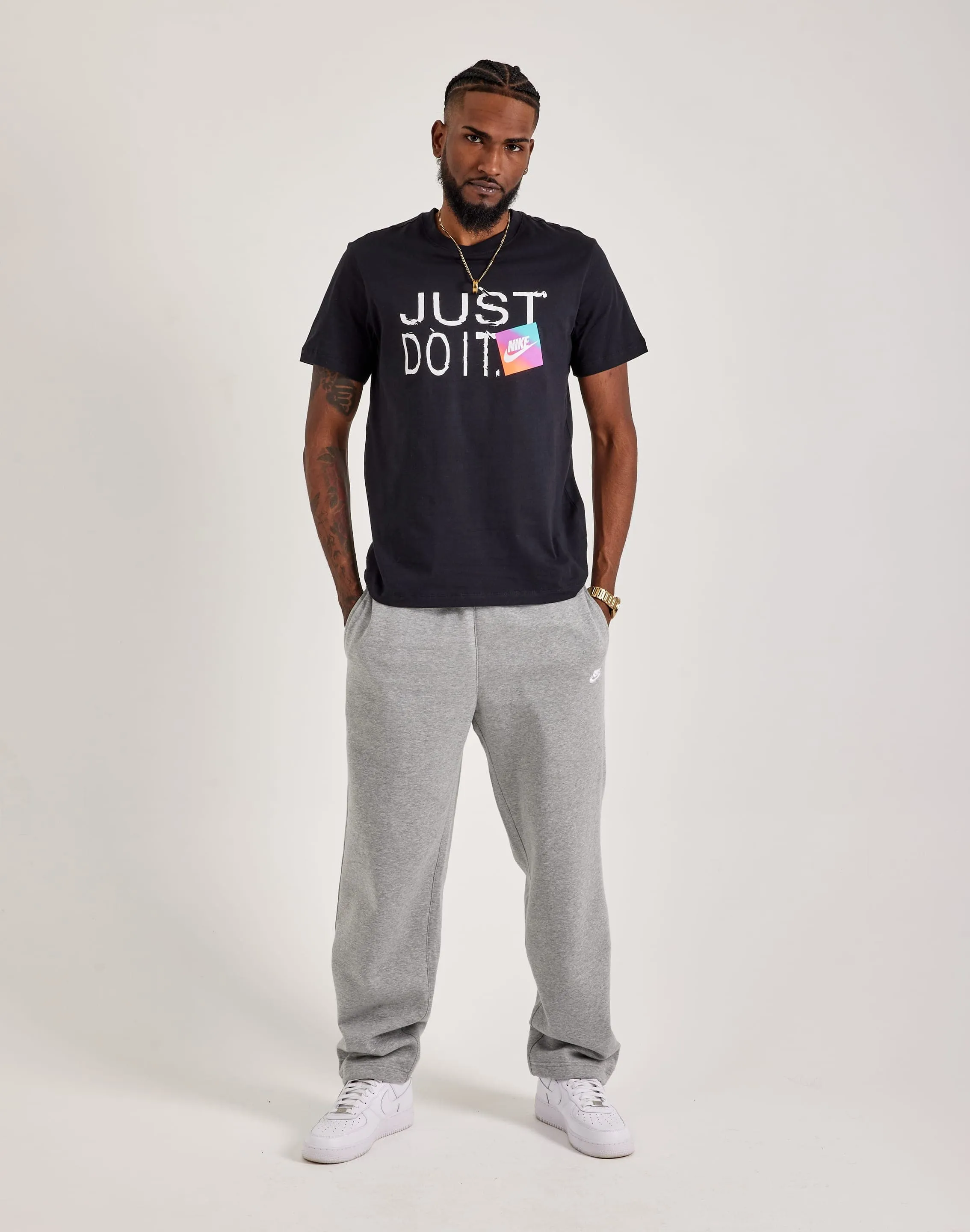 Nike Sportswear Tee