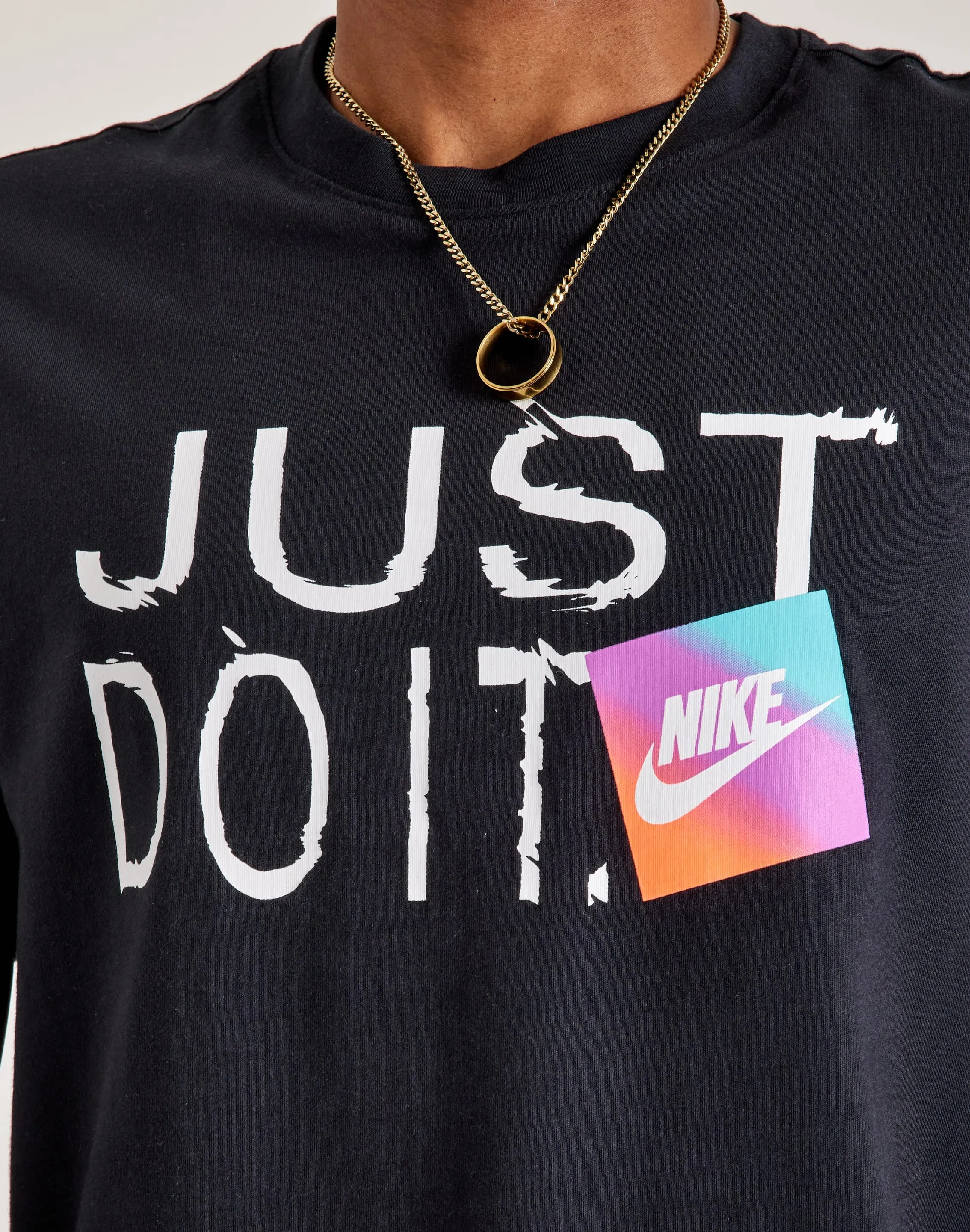 Nike Sportswear Tee
