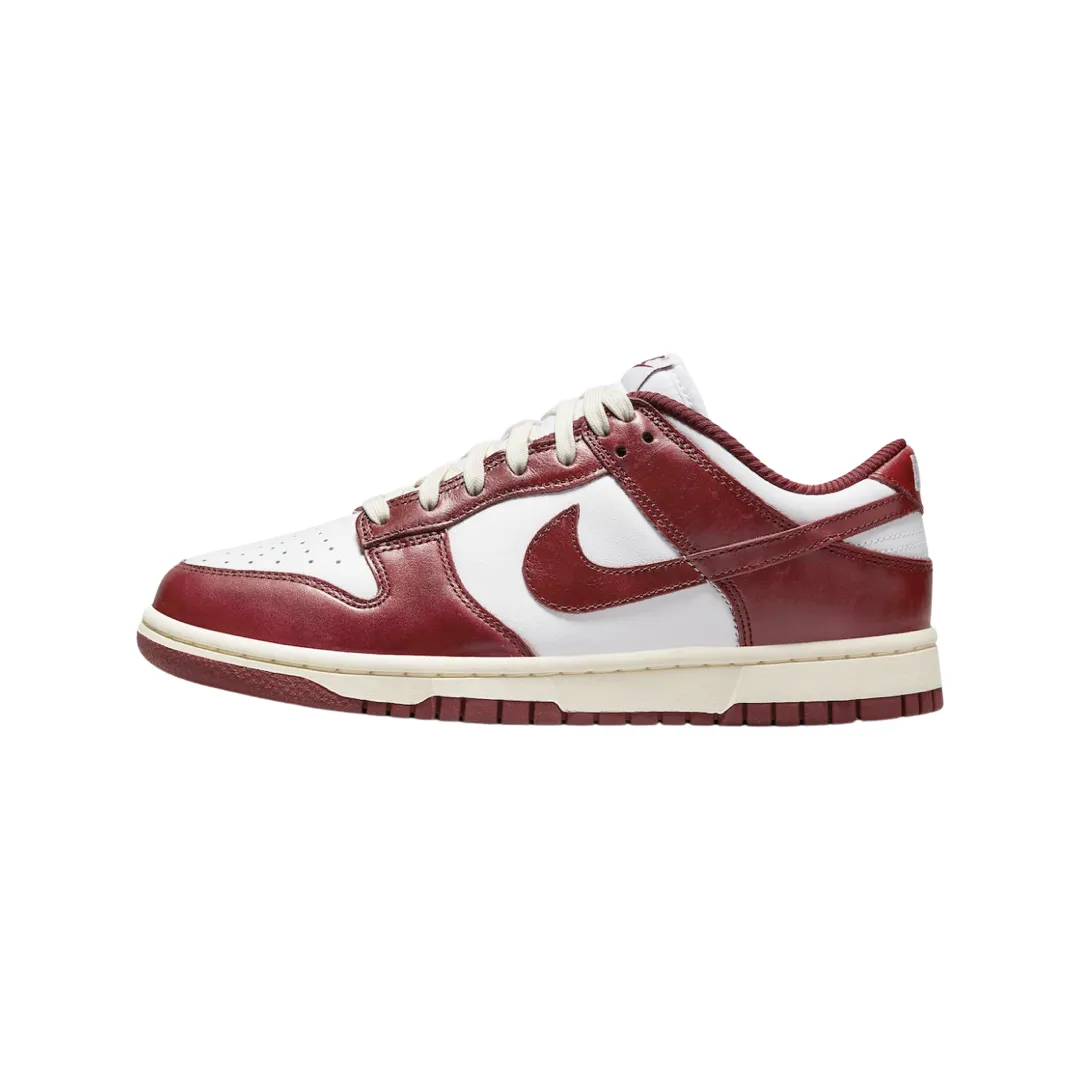 Nike Women's Dunk Low Vintage Red Nike Dunk