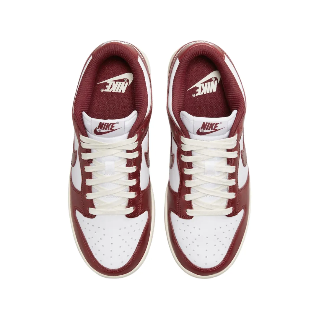 Nike Women's Dunk Low Vintage Red Nike Dunk