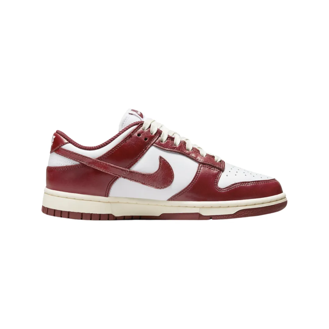 Nike Women's Dunk Low Vintage Red Nike Dunk