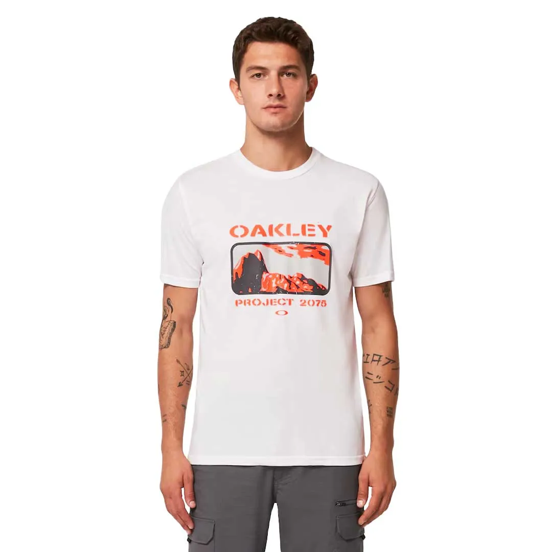 Oakley - Men's Mars Short Sleeve T-Shirt (FOA404382 100)