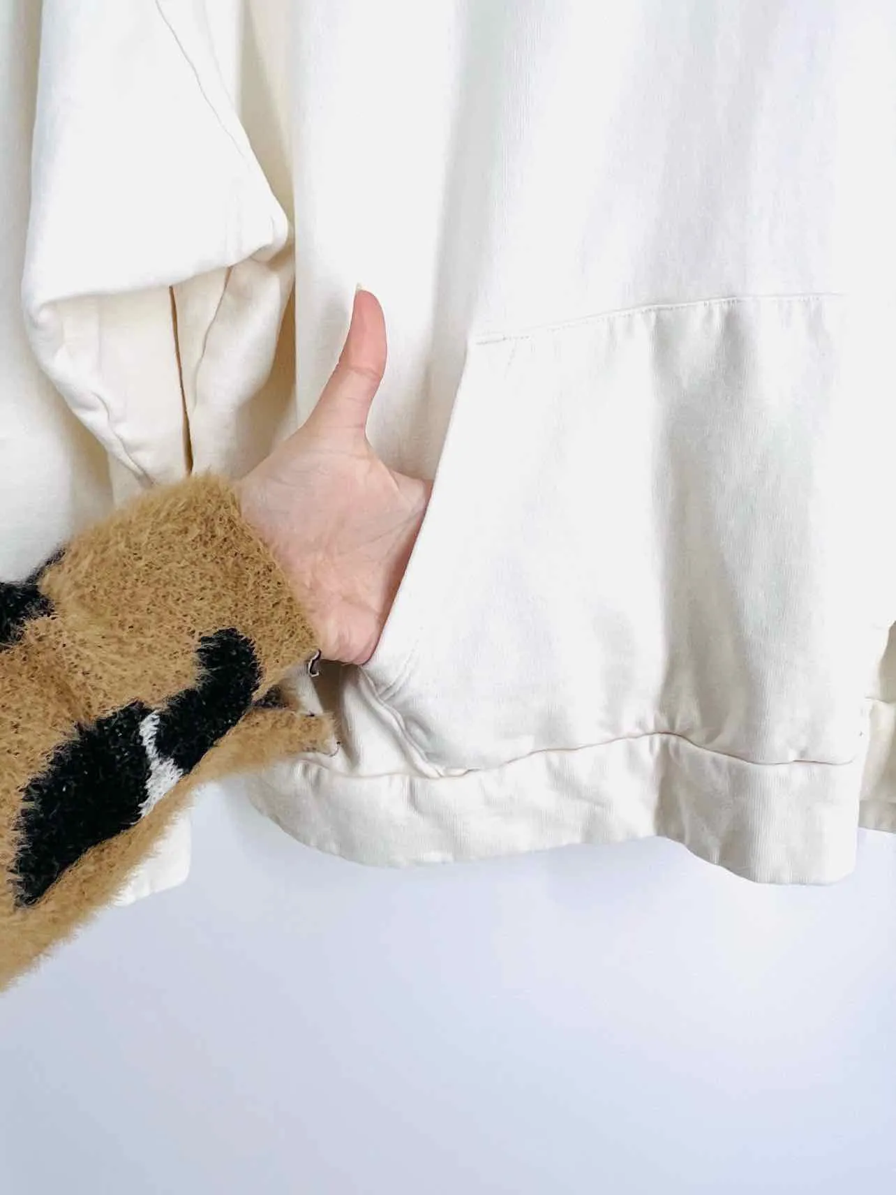Puma Size L ? Cream Solid Activewear Hoodie