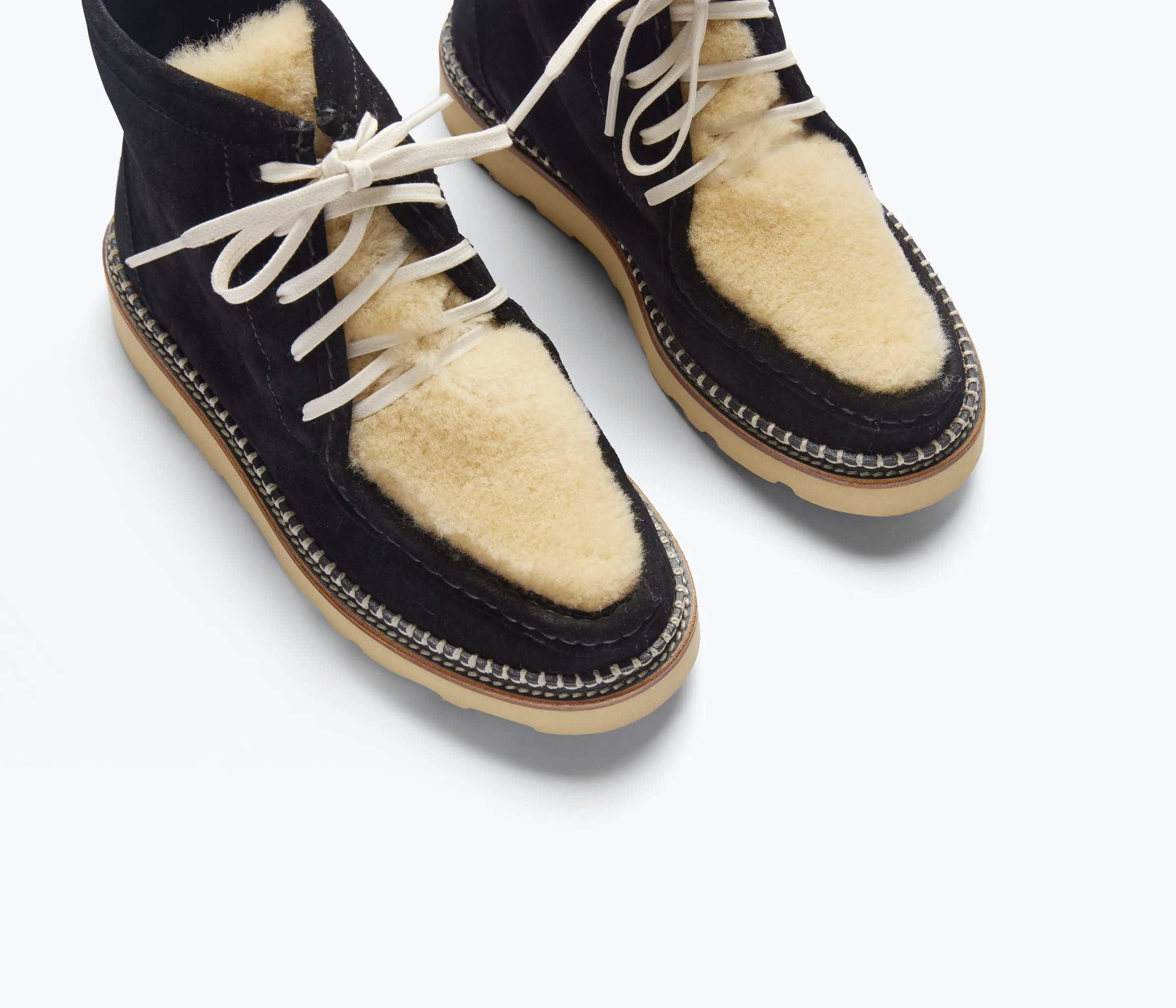 WINNIE MOCCASIN BOOT