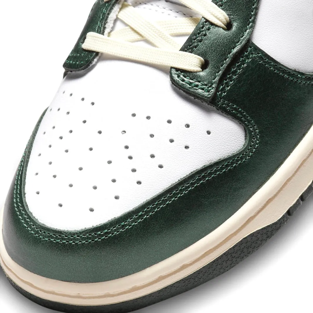 Women's Dunk Low White Pro Green Coconut Milk Vintage Cream Nike Dunk