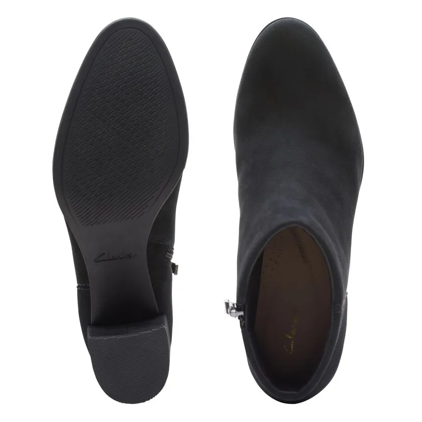 WOMEN'S FREVA 55 ZIP Shoes_clarks