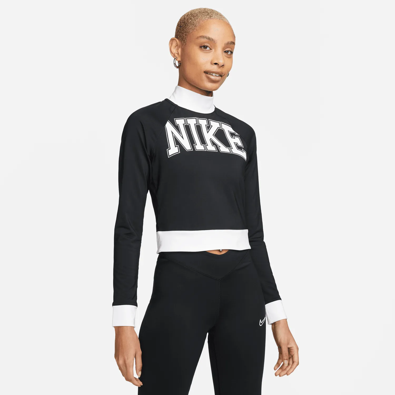 WOMEN'S NIKE SW LONG SLEEVE TOP